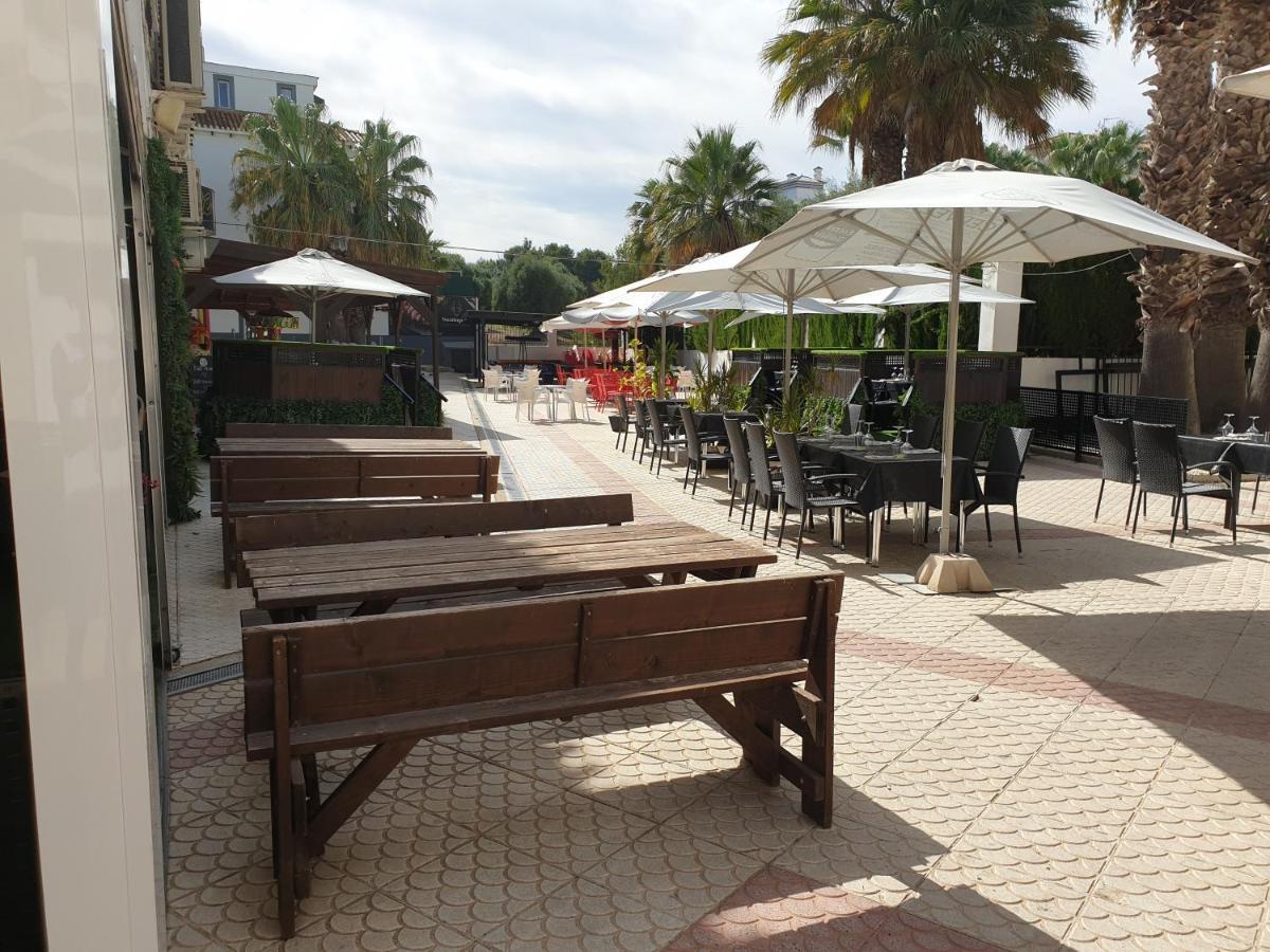 Amazing Villamartin House Sleeps 6 With Pool Villacosta Exterior photo